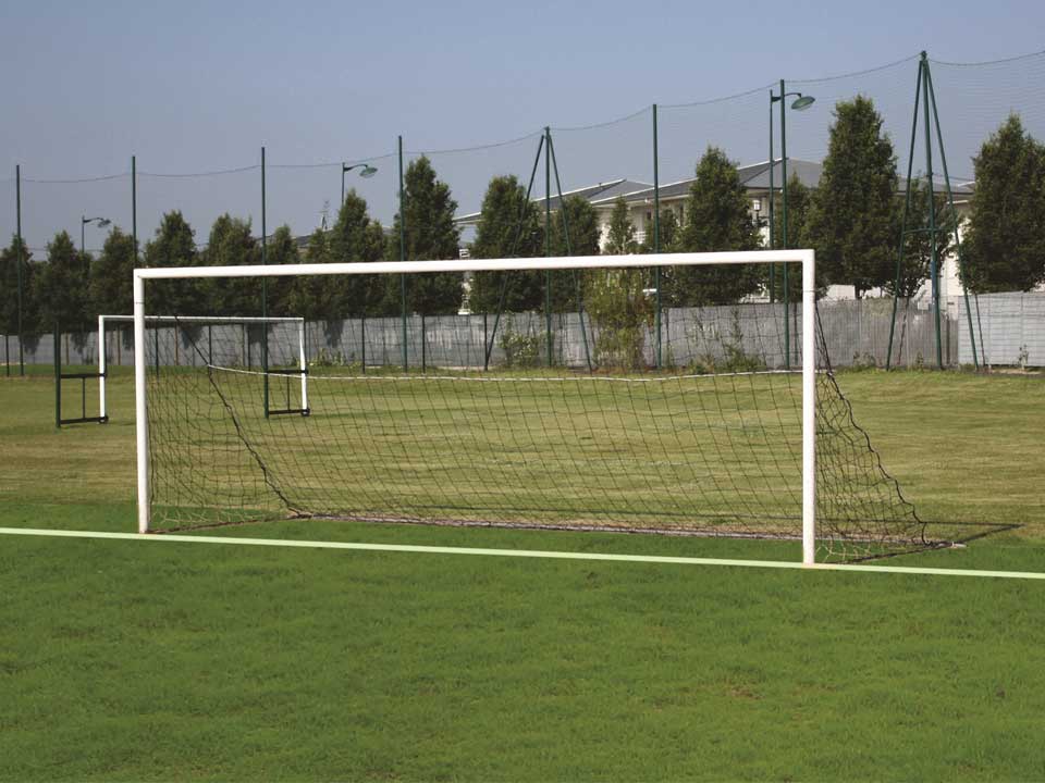 Filet de foot à 8, tressé Ø3mm, 145mm maille simple. Forme Triangulaire